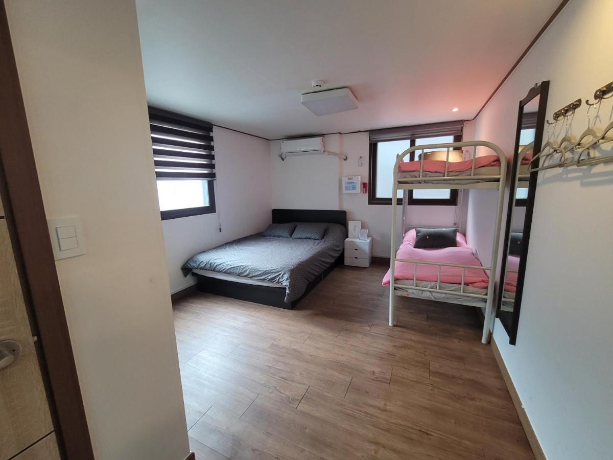 Olive Hostel Myeongdong Seoul Ngoại thất bức ảnh