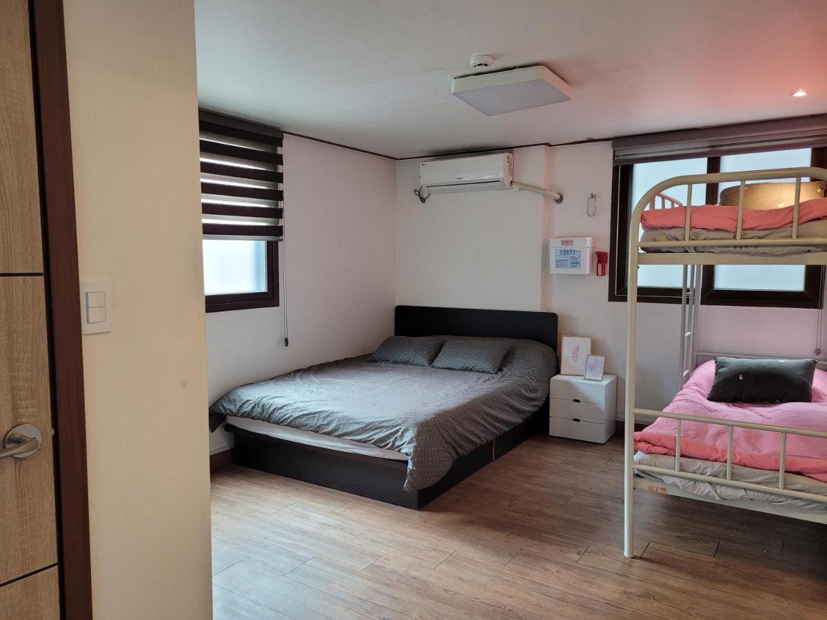 Olive Hostel Myeongdong Seoul Ngoại thất bức ảnh