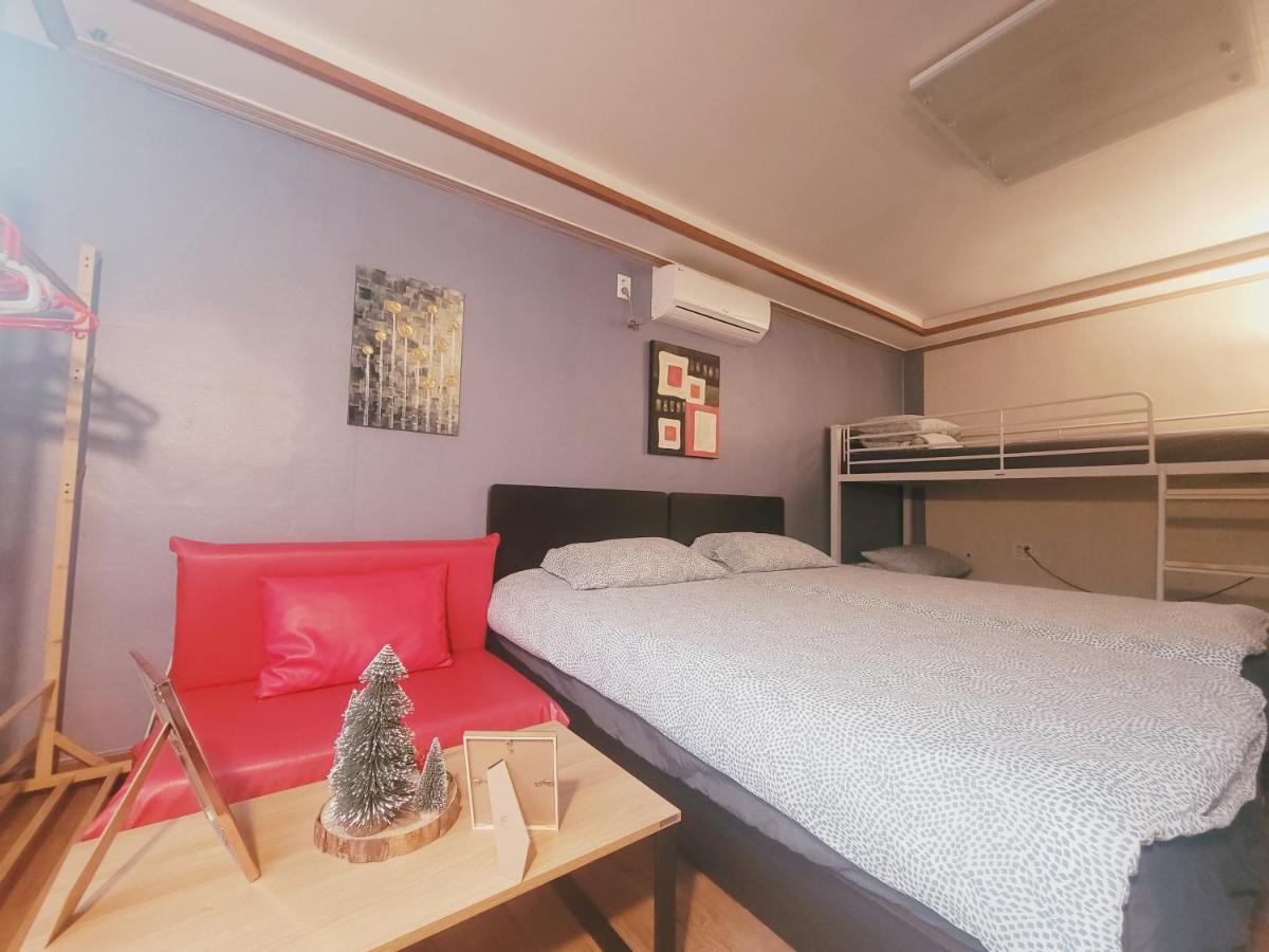 Olive Hostel Myeongdong Seoul Ngoại thất bức ảnh