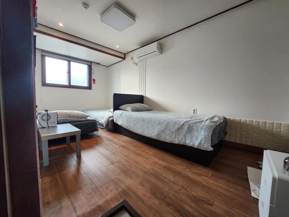 Olive Hostel Myeongdong Seoul Ngoại thất bức ảnh